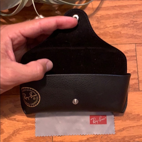 Ray Ban aviator case - Picture 4 of 4